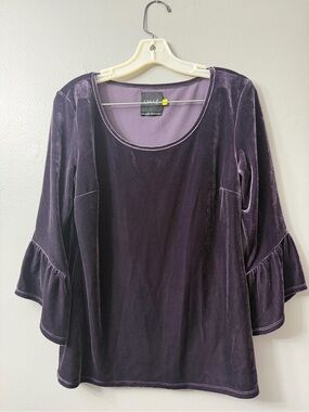 Lysse Velvet Scoop Neck Bell Sleeve Top - Purple small